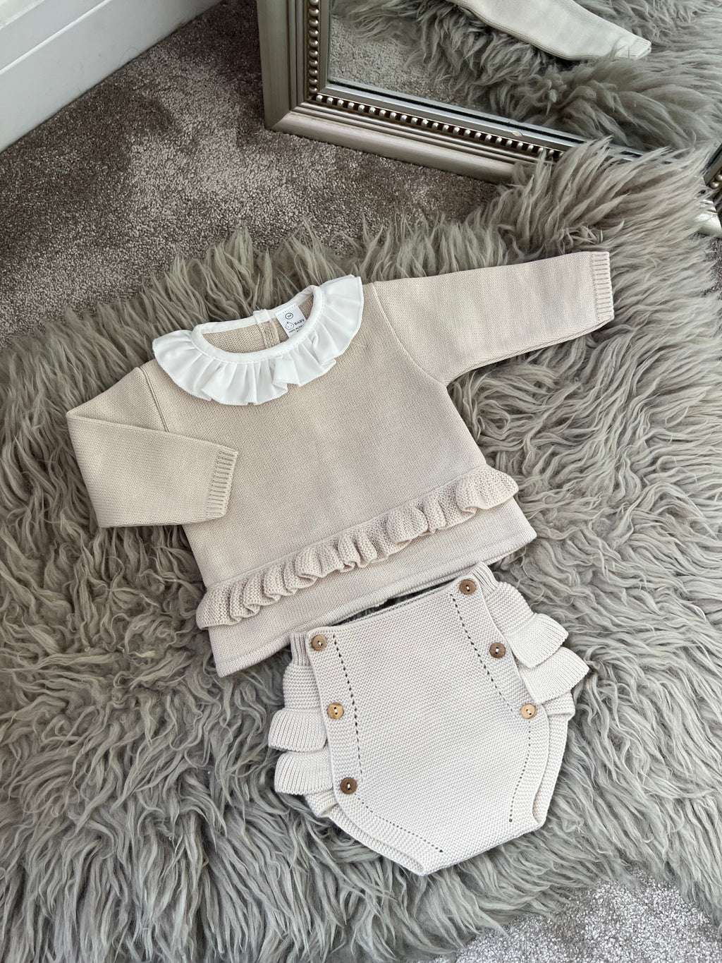 Beige ruffle jam pant set