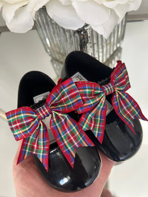 Tartan bow shoes