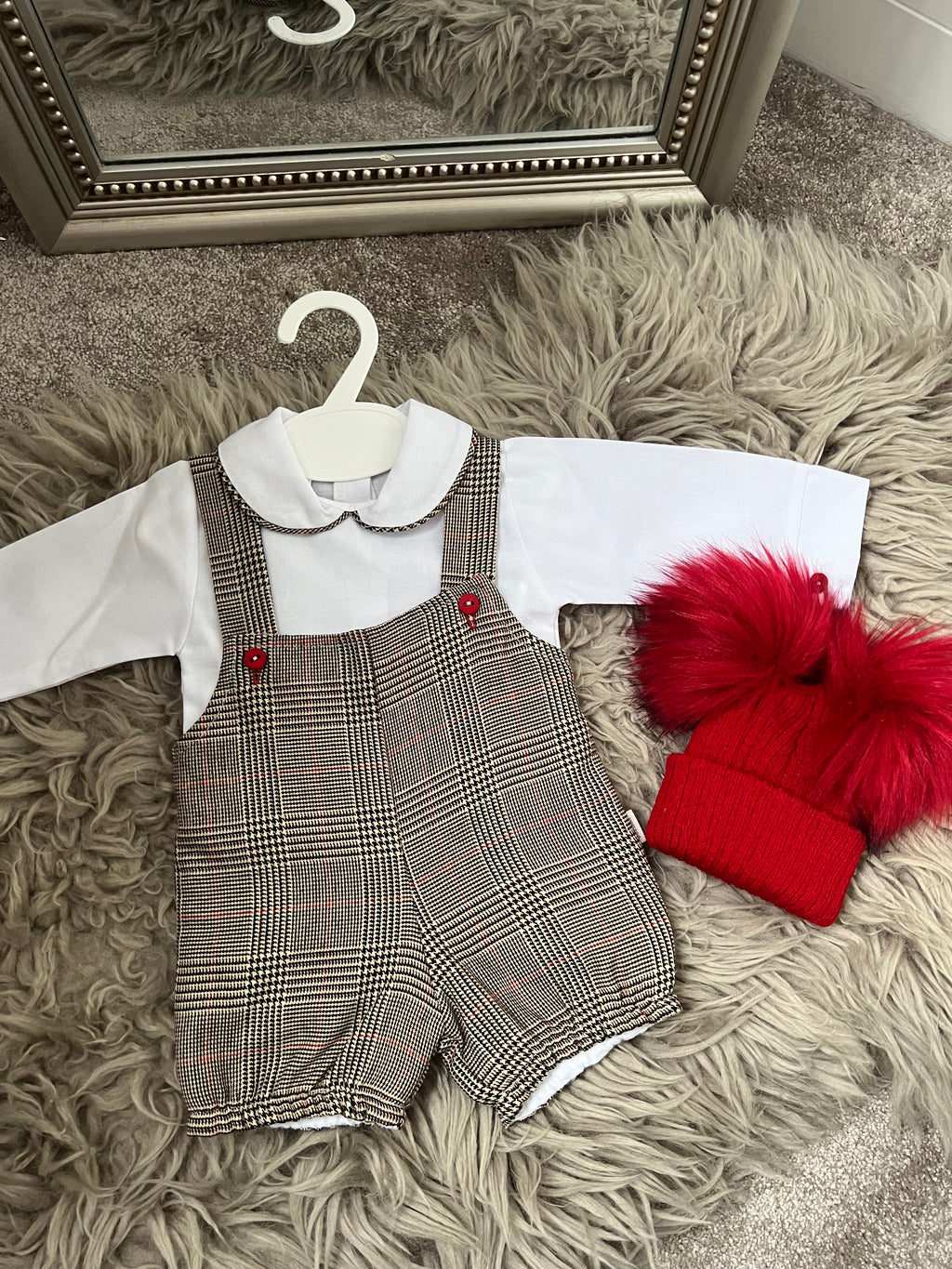 Beige checkered dungaree set