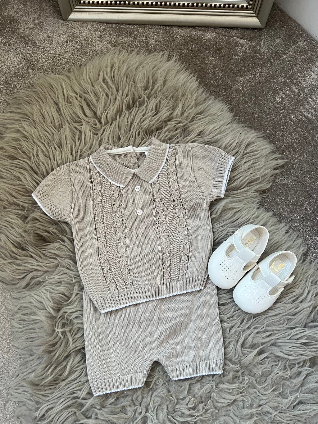 Beige knitted polo set