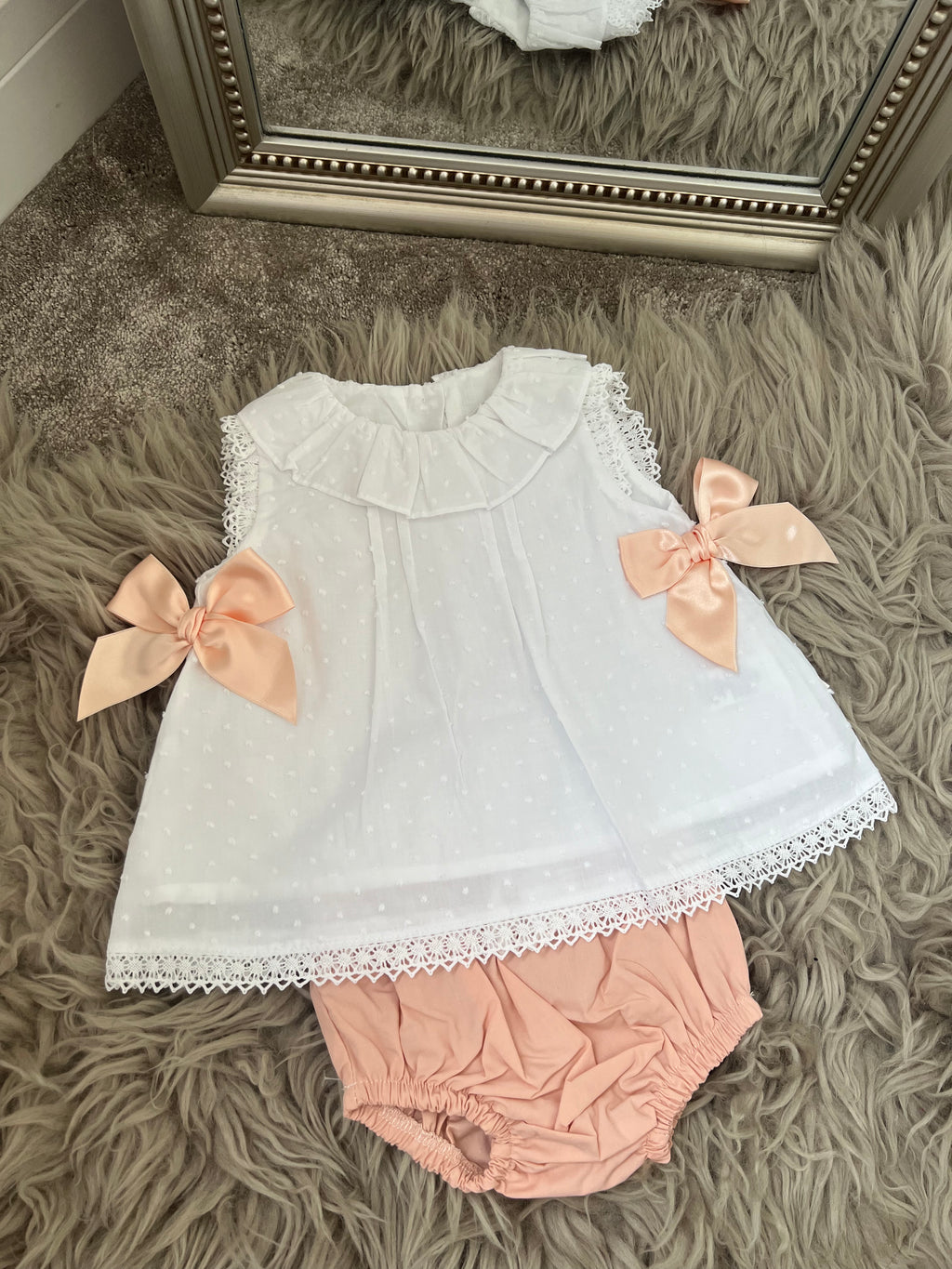 Peach bow set