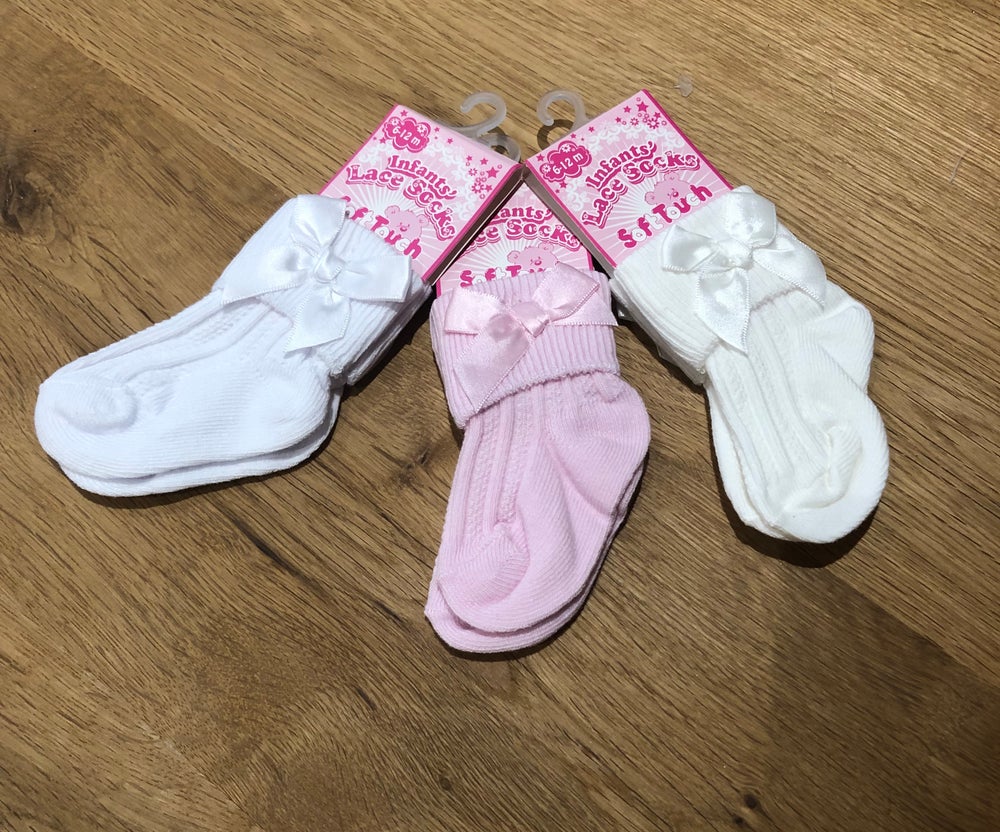 Ankle bow socks